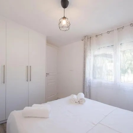 Villa Oresti's Near Airport & Artemida (Attica)